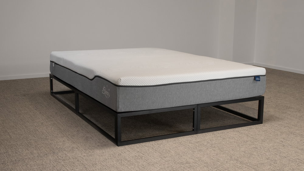 Sleepy Studio metalen bedkader met Sleepy Hybrid matras